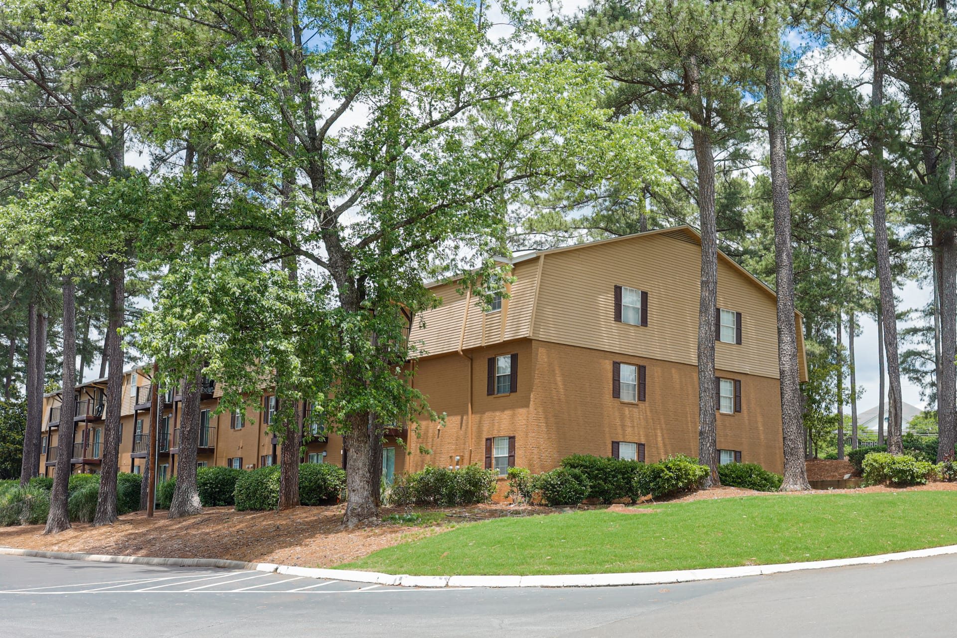 exterior view at The Park at Sondrio located in Greenville, SC