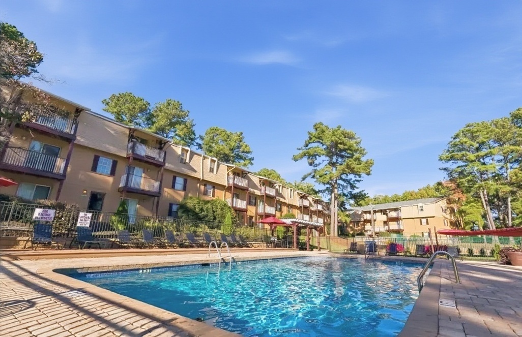 pool at The Park at Sondrio located in Greenville, SC