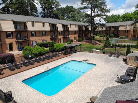 pool at The Park at Sondrio located in Greenville, SC
